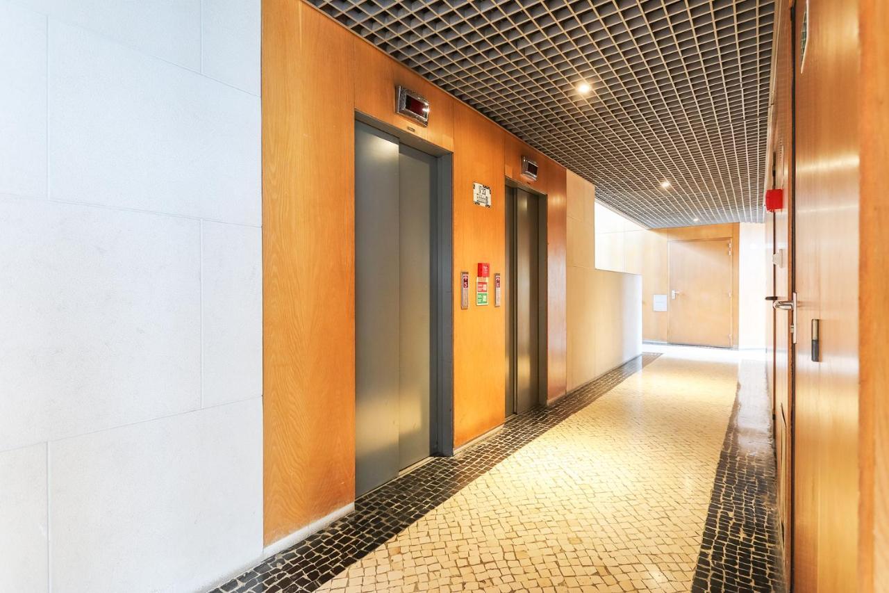 Vita Portucale ! Modern Apartment With Garage Lisabona Exterior foto